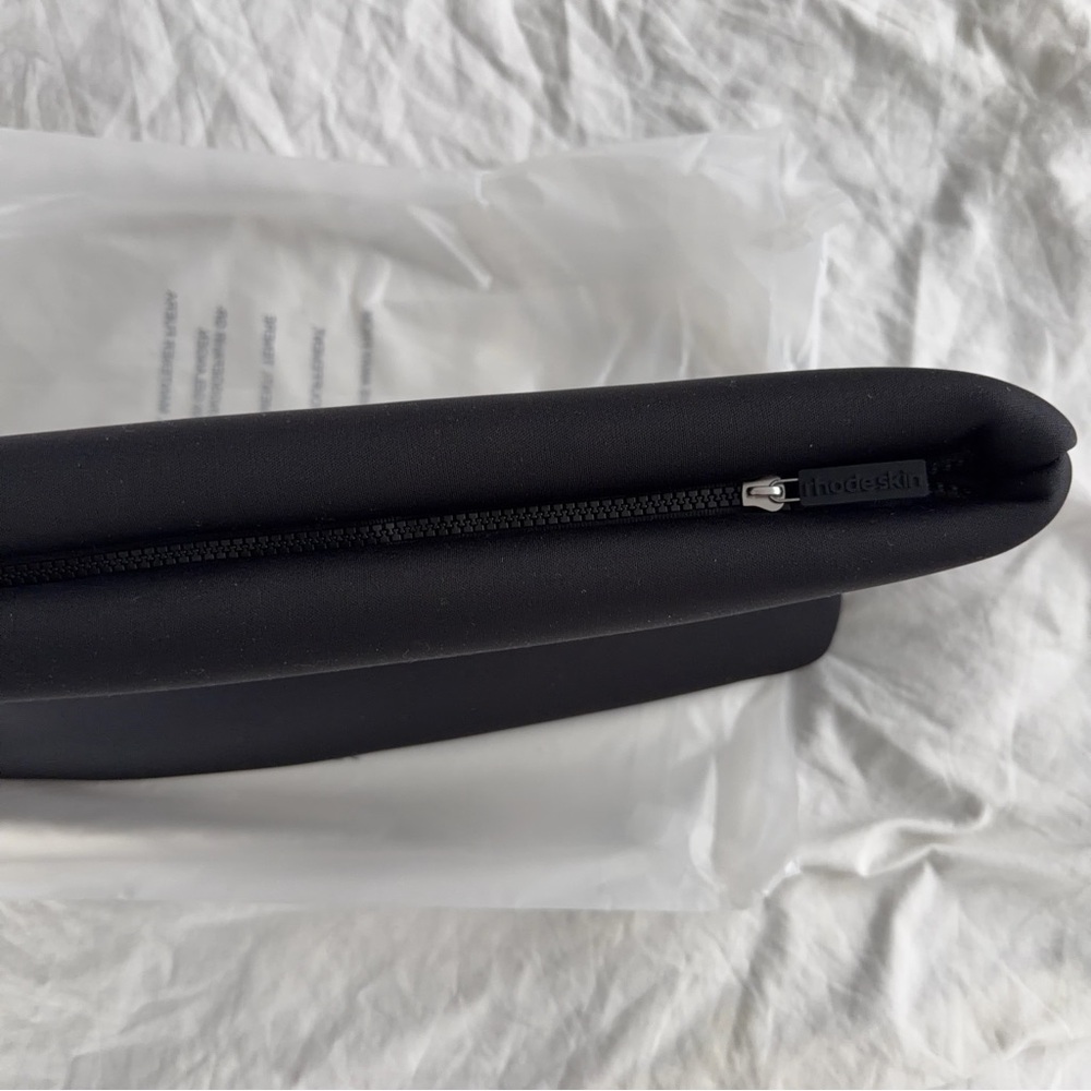 RHODE original black oversized bubble bag - Picture 3 of 3